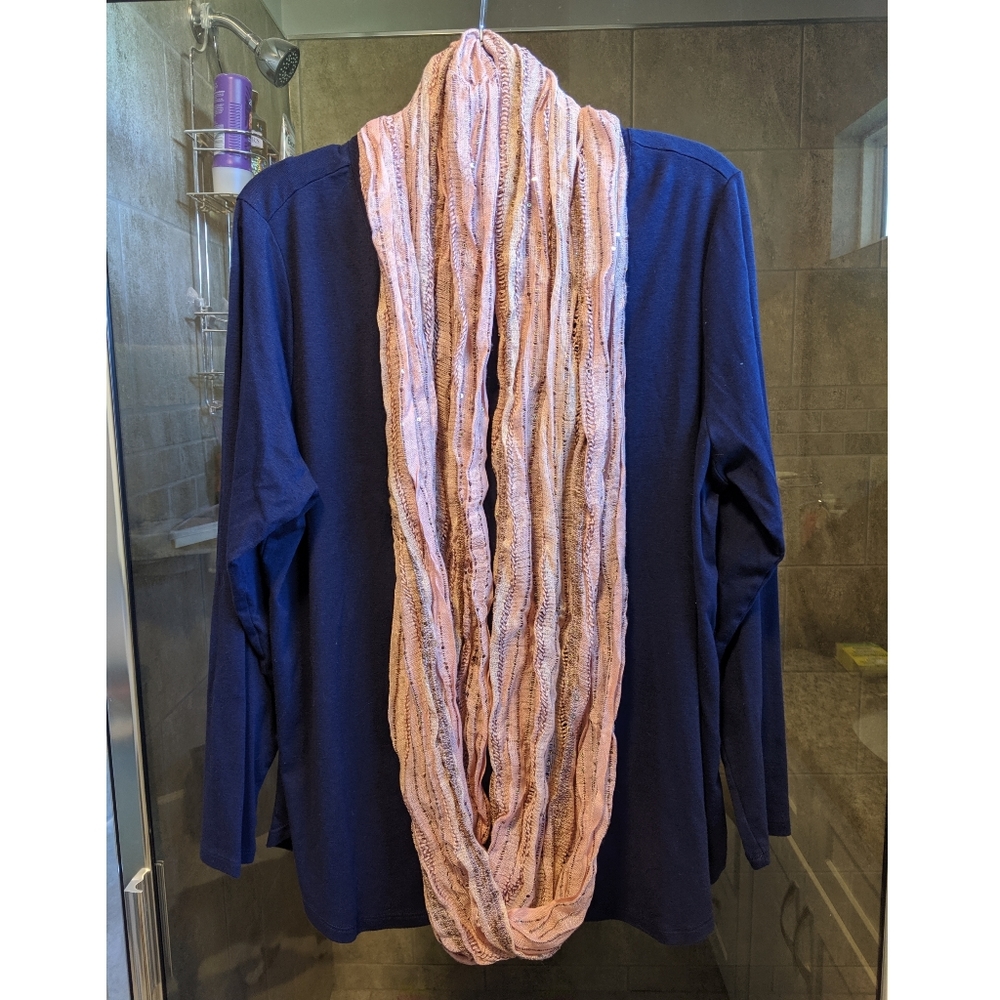 🍍Blush Pink Shimmer Infinity Scarf 🍍 - Picture 3 of 7
